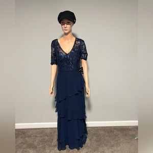 Adriana Papell new prom or wedding dress